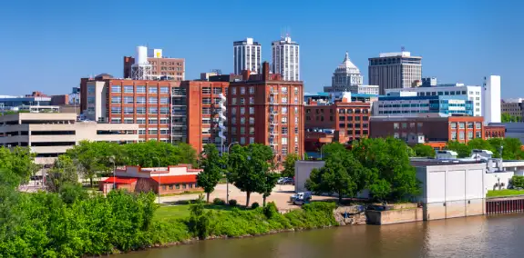 Peoria Door and Window Company Serving Homes and Businesses Across Central Illinois